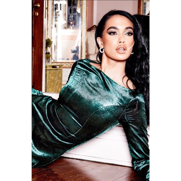 NWT House of CB - Picture 4 of 4